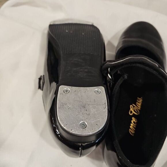 Dance Class Tap Shoe Size 4 Flat EUC Hook and Loop Closure - Picture 4 of 6